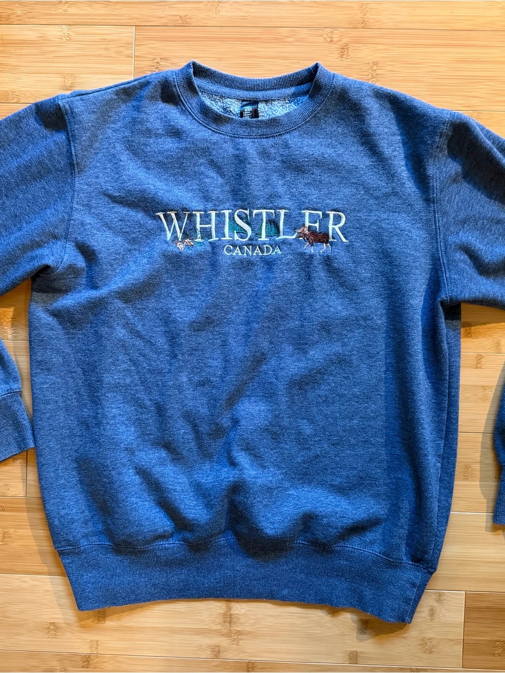 Whistler Canada Embroidered Moose Crewneck | Unisex M